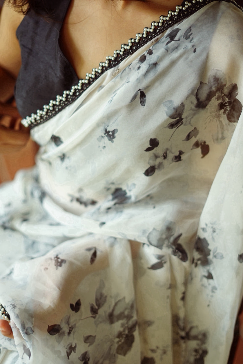 Shalini - Image 7