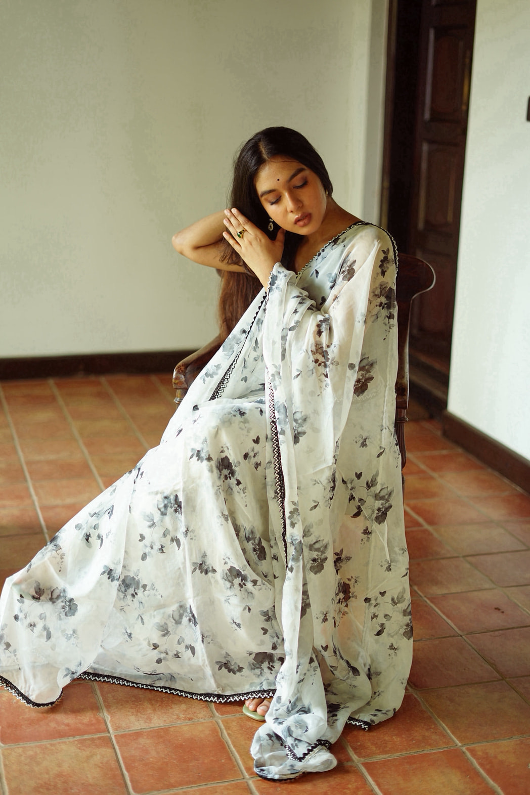 Shalini - Image 8