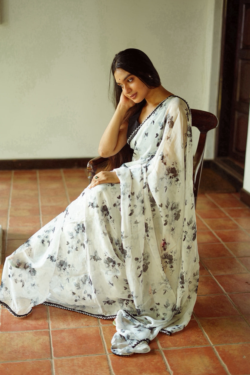 Shalini - Image 9