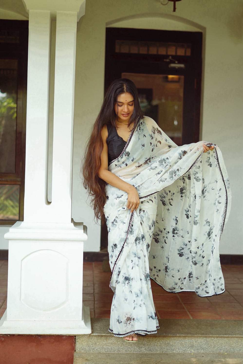 Shalini - Image 10