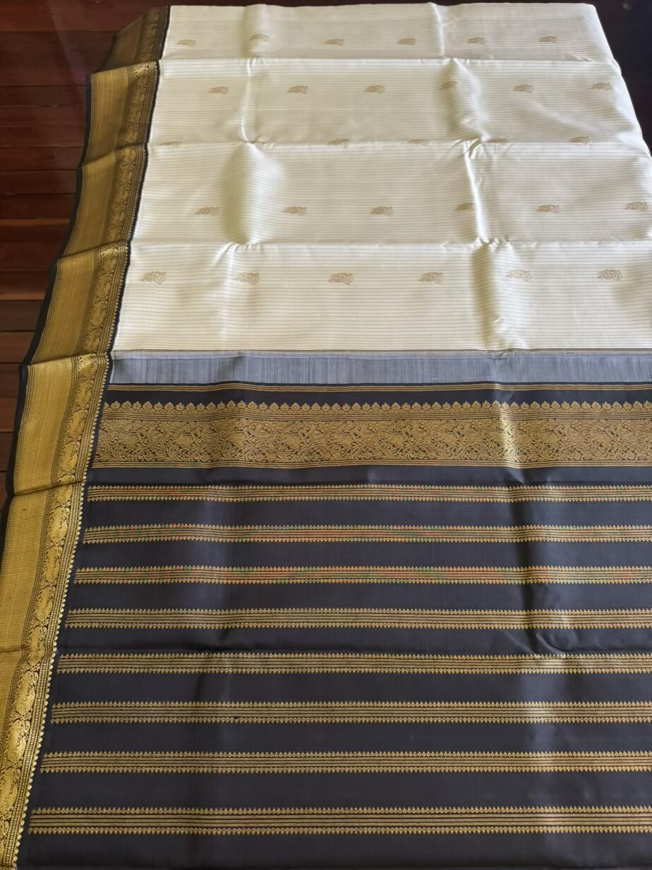 Aathmika - Image 6