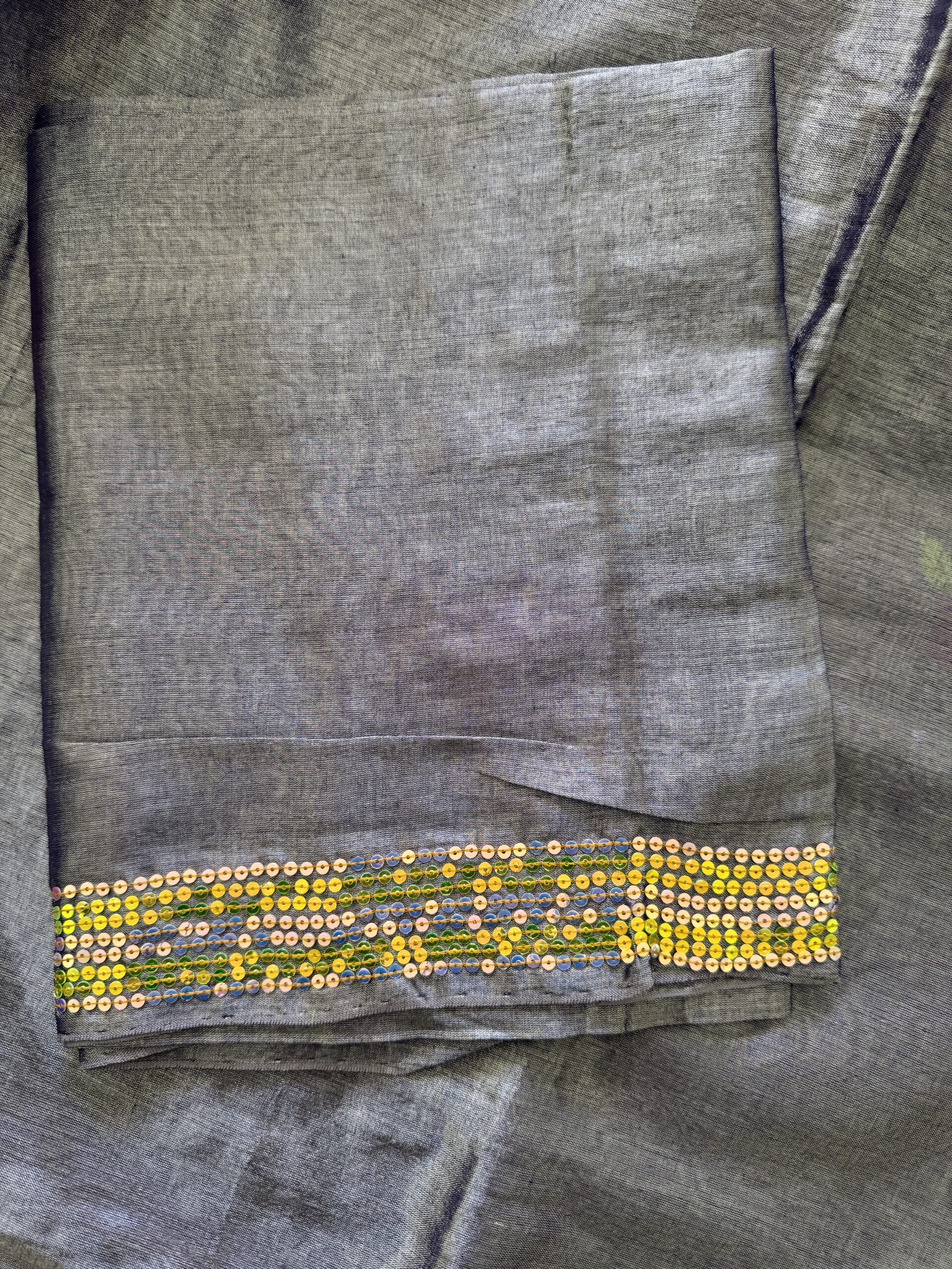 Fuchsia pink piping trim edge detail on Shubhra silver-grey tissue silk saree by Tari by Gayatri