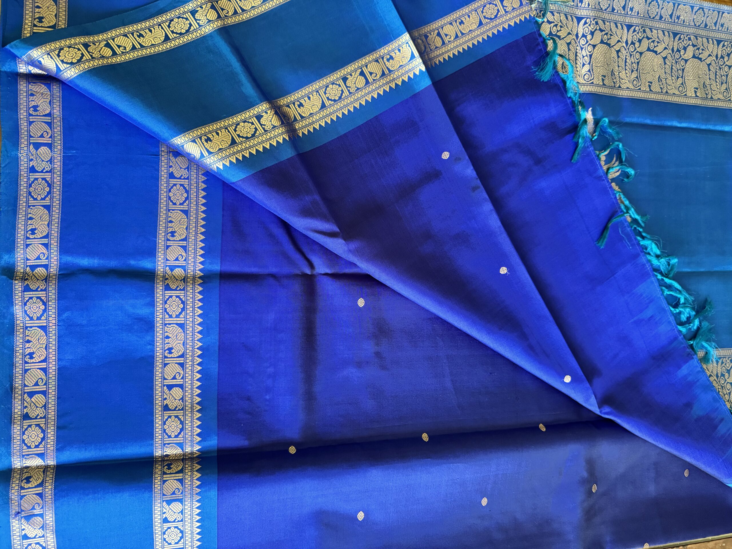 Saree 5 - Image 3