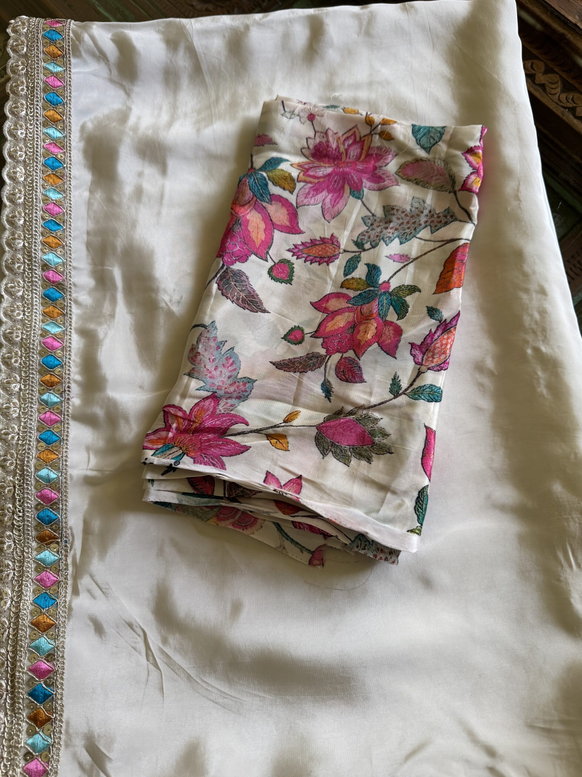 Saree 14 - Image 3