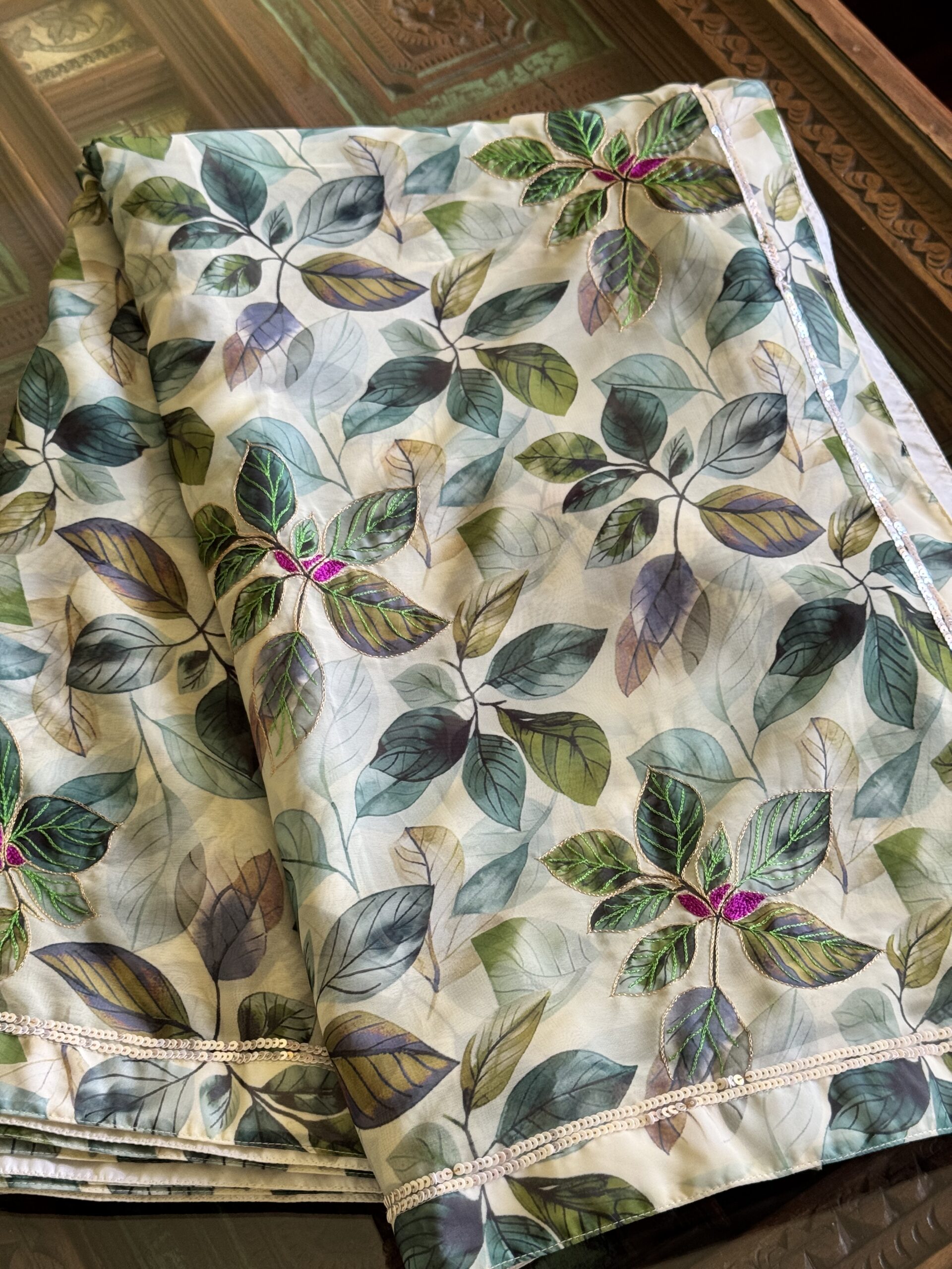 Saree 16 - Image 2